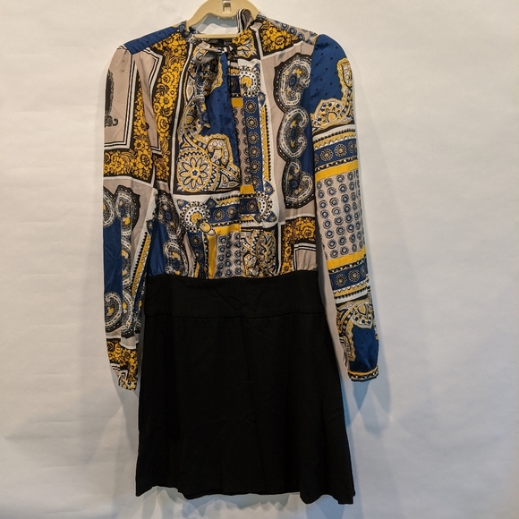 Love Moschino Dresses & Skirts - Love Moschino dress size 6 in EUC